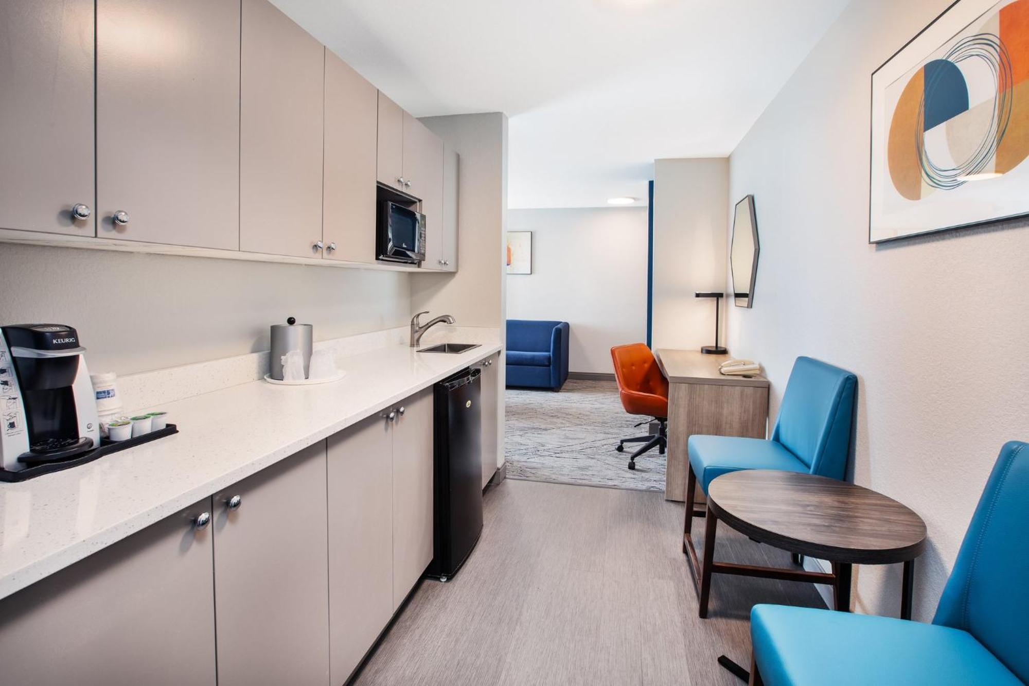 Holiday Inn Express & Suites Buffalo, An Ihg Hotel Exterior foto