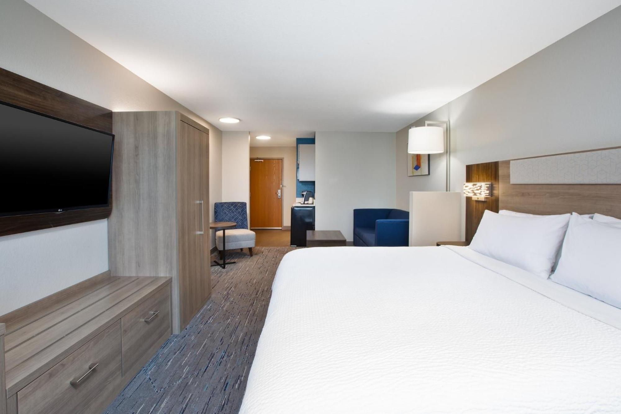 Holiday Inn Express & Suites Buffalo, An Ihg Hotel Exterior foto