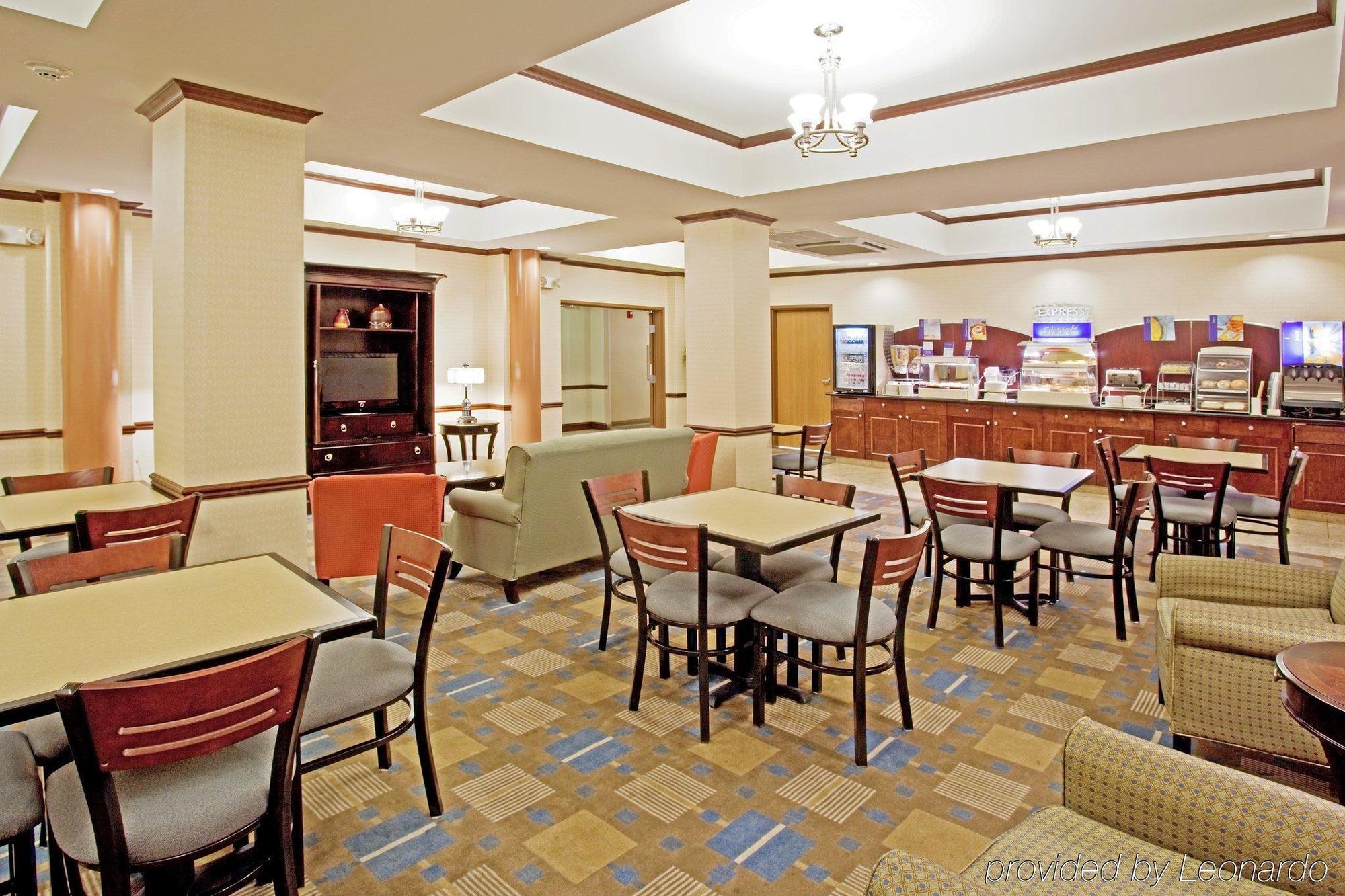 Holiday Inn Express & Suites Buffalo, An Ihg Hotel Exterior foto